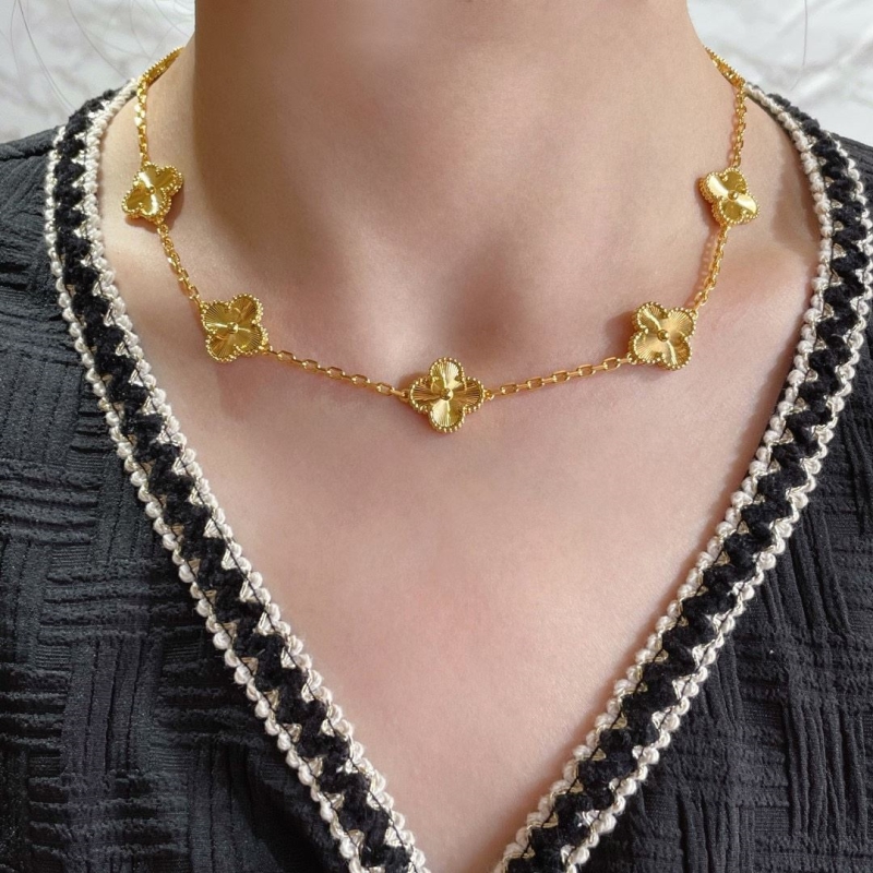 Vca Necklaces